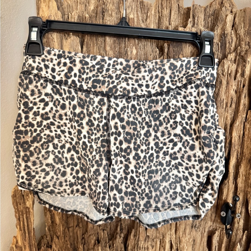 Bebe Sport Leopard Print Women's Workout Shorts Size Medium